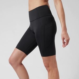 Athleta Ultimate Stash Pocket 9” Short